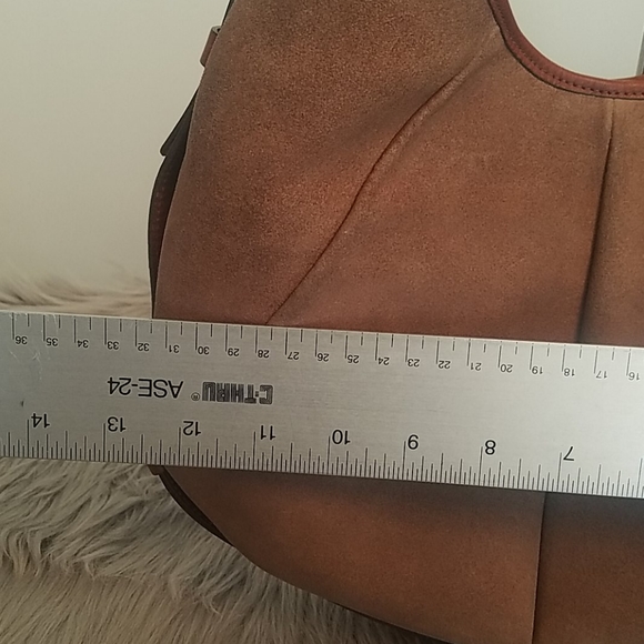 Ysl suade handbag - Picture 10 of 13